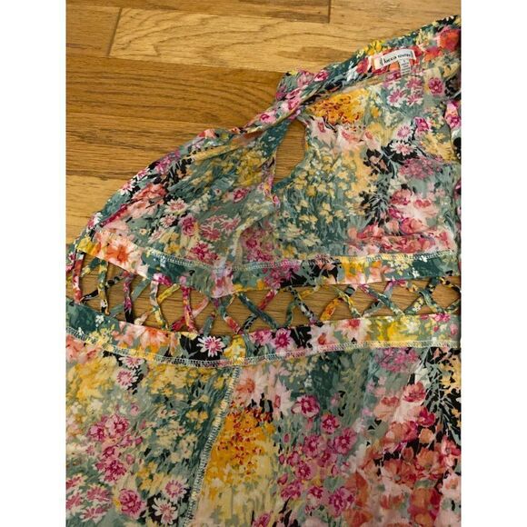 Lucca Couture women's multicolor floral cut out button front sleeveless blouse S - Picture 3 of 8